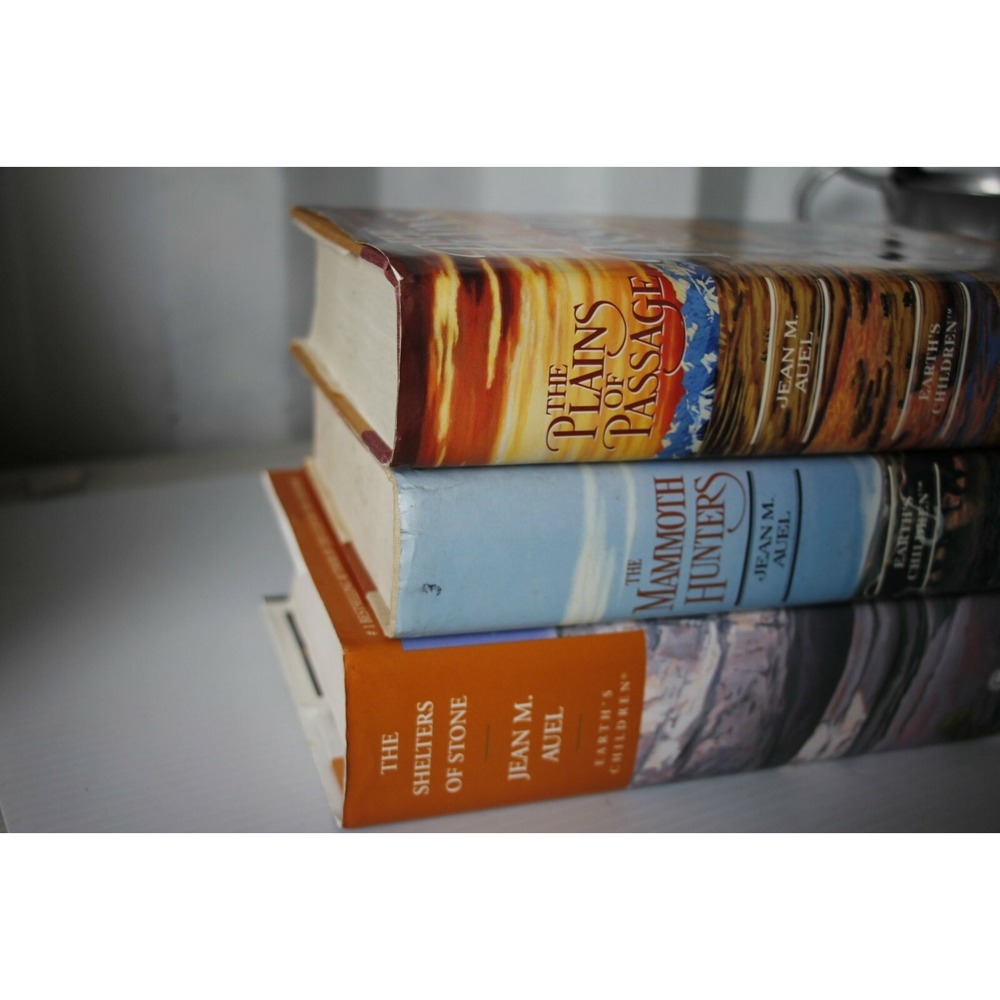 Earth Children Bundle 1st Editions by Jean Auel THe Plains of Passage, The Mam - Picture 4 of 12